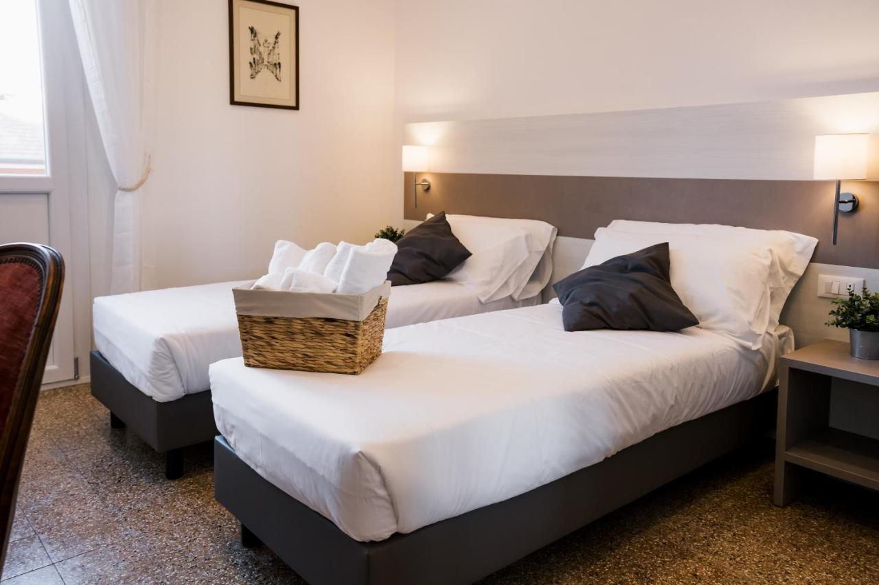 Lami Room & Apartment كاستيل سان بييترو تي المظهر الخارجي الصورة